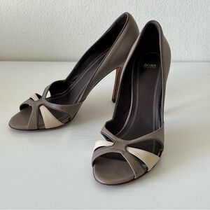 Boss Hugo Boss Gray and Cream Heels with Crisscross Straps, Size 38